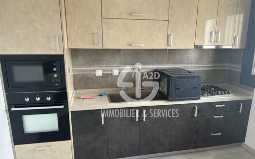 Appartement F4 à louer Point E