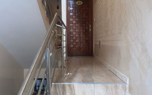 STUDIO MEUBLE A MERMOZ