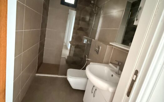 UN APPARTEMENT F4 A LOUER AU POINT E